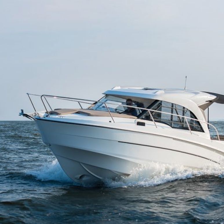 BENETEAU ANTARES 8