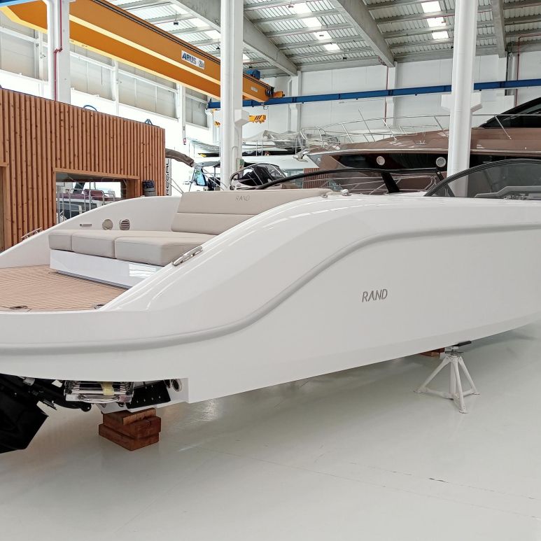 RAND LEISURE 28