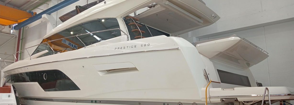 PRESTIGE 590 FLY