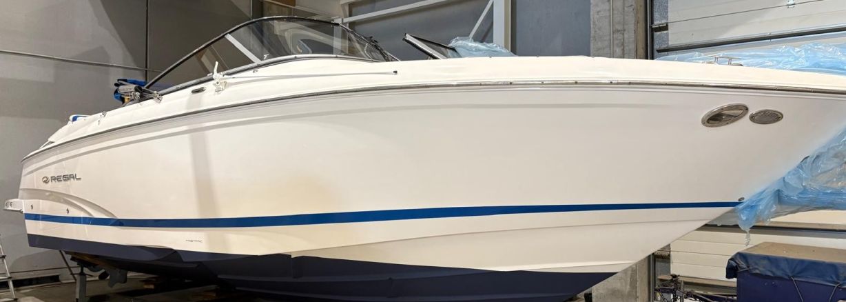 REGAL 2700