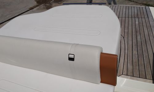 INVICTUS 280 CX