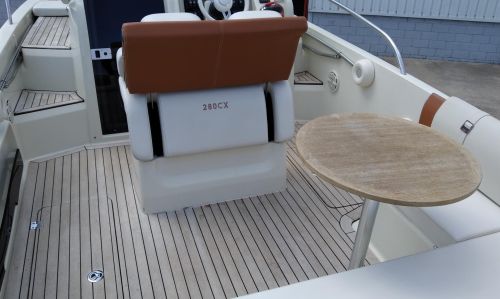 INVICTUS 280 CX