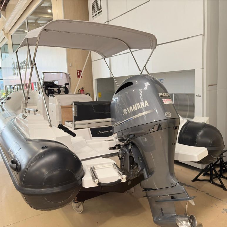 RANIERI CAYMAN 23 SPORT