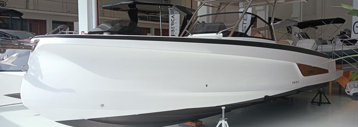 STERK 31 RC SUPERSPORT