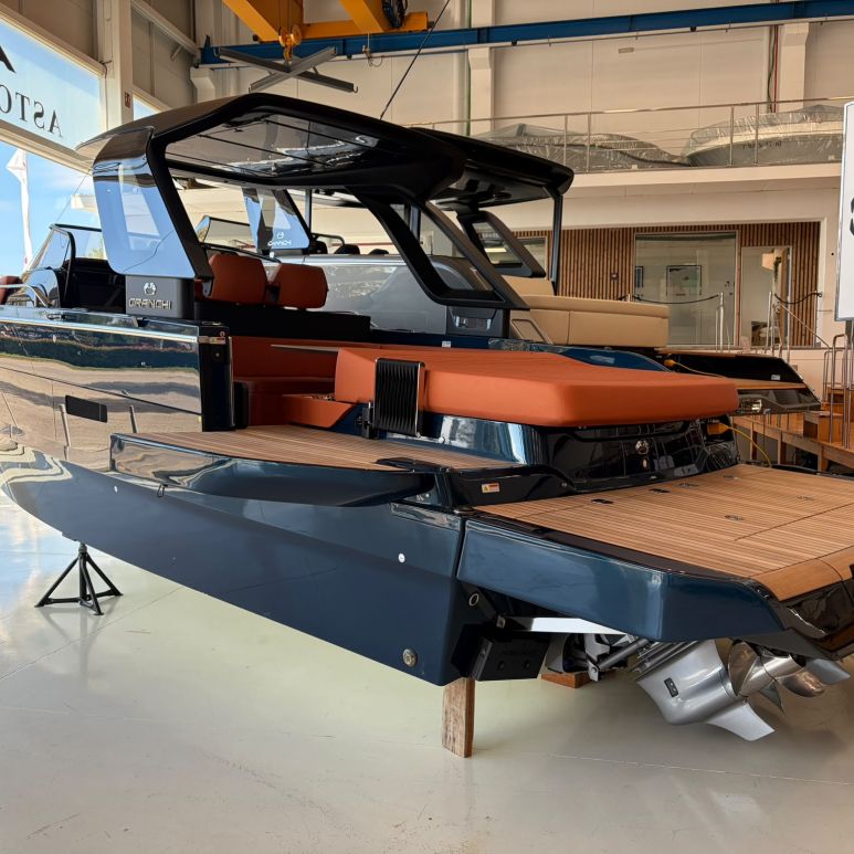 CRANCHI A 32 LT